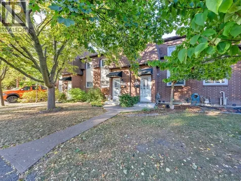 6430 Thornberry Windsor ON N8T 2W9
