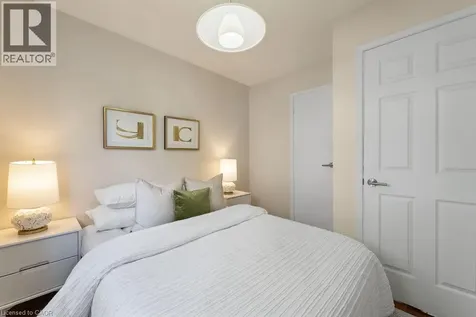 161 Riverview Street Oakville ON L6L 5S2