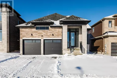 11 Sun Valley Avenue Wasaga Beach ON L9Z 0N6