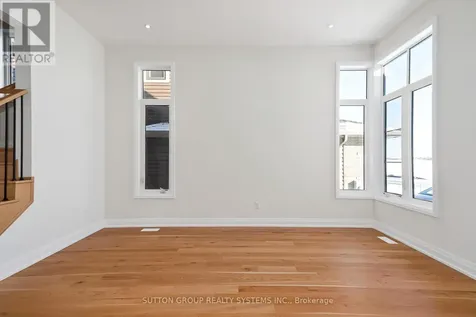 11 Sun Valley Avenue Wasaga Beach ON L9Z 0N6