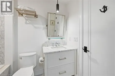 2060 Lakeshore Road Burlington ON L7R 5A1