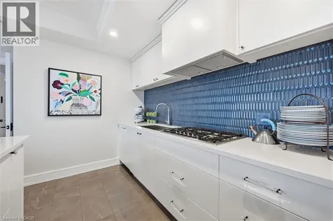 2060 Lakeshore Road Burlington ON L7R 5A1
