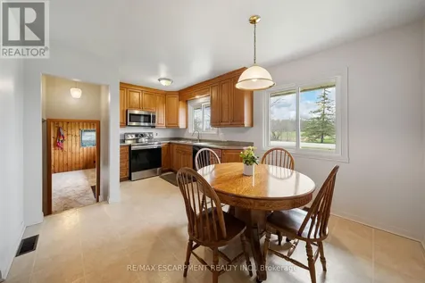 2223 Hall Road Hamilton ON L0R 1C0