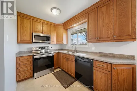 2223 Hall Road Hamilton ON L0R 1C0