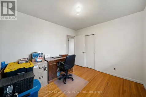 2223 Hall Road Hamilton ON L0R 1C0