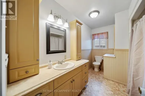2223 Hall Road Hamilton ON L0R 1C0