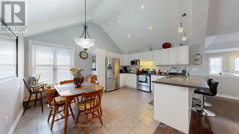 438 Stirling Way Cobourg ON K9A 0G8