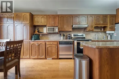 108 Queensway Drive St. Jacobs ON N0B 2N0