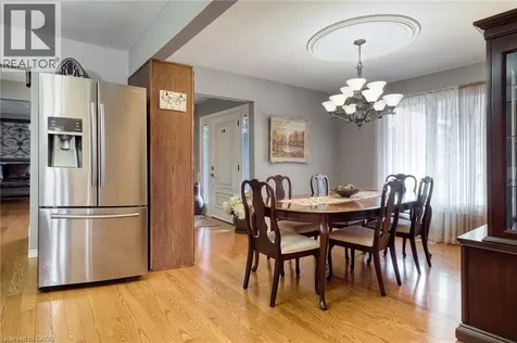 108 Queensway Drive St. Jacobs ON N0B 2N0