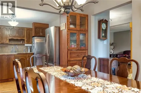 108 Queensway Drive St. Jacobs ON N0B 2N0