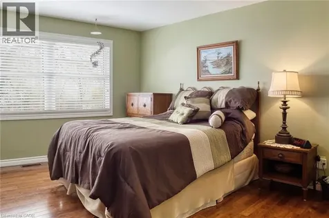 108 Queensway Drive St. Jacobs ON N0B 2N0