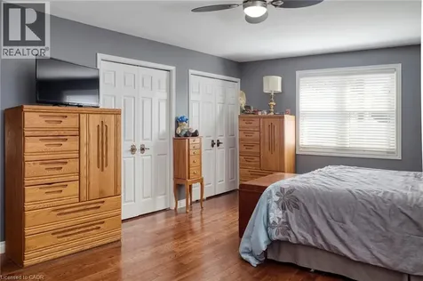 108 Queensway Drive St. Jacobs ON N0B 2N0