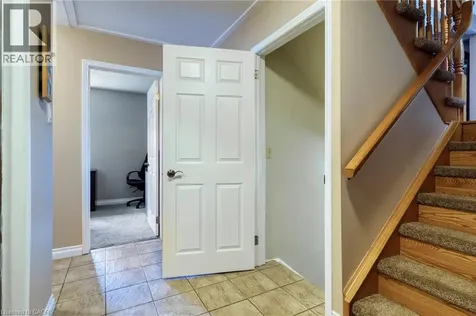108 Queensway Drive St. Jacobs ON N0B 2N0