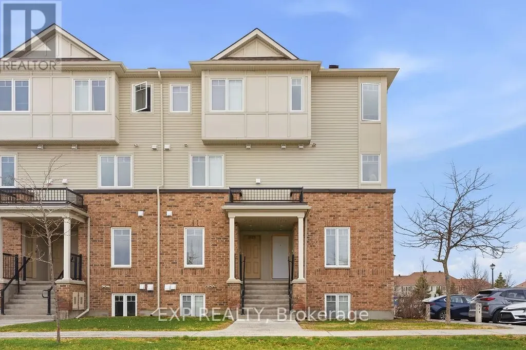 2621 Longfields Drive Ottawa ON K2J 2L7