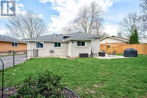 19 Linton Place Kitchener ON N2B 2K1