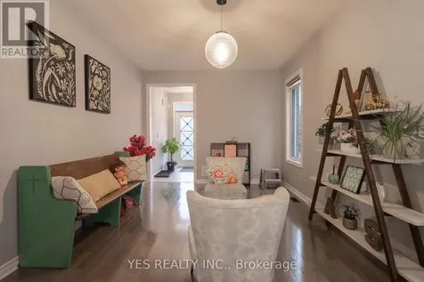 34 Newhouse Boulevard Caledon ON L7C 4A1