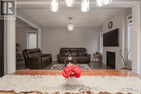 34 Newhouse Boulevard Caledon ON L7C 4A1