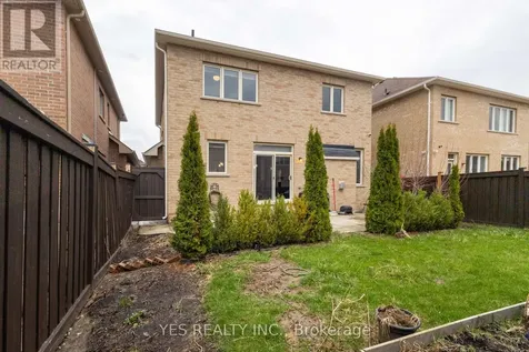 34 Newhouse Boulevard Caledon ON L7C 4A1