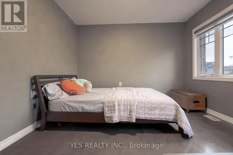 34 Newhouse Boulevard Caledon ON L7C 4A1
