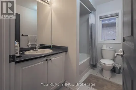 34 Newhouse Boulevard Caledon ON L7C 4A1