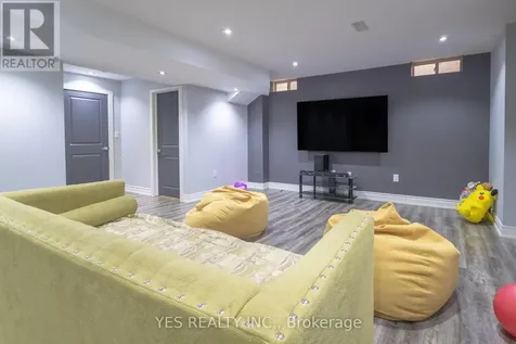 34 Newhouse Boulevard Caledon ON L7C 4A1