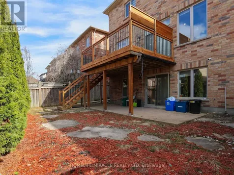 584 Pinery Trail Waterloo ON N2V 2Y3