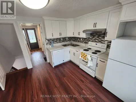 10658 Atwater Crescent Windsor ON N8R 1N6