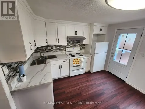10658 Atwater Crescent Windsor ON N8R 1N6