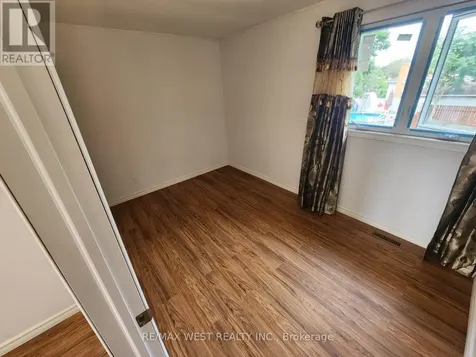 10658 Atwater Crescent Windsor ON N8R 1N6
