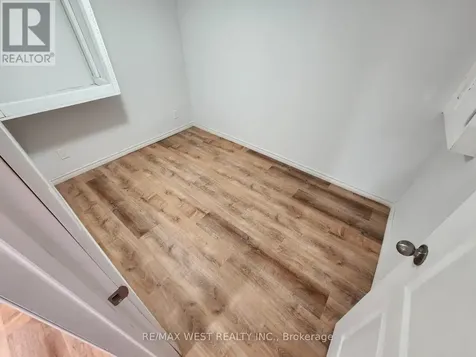 10658 Atwater Crescent Windsor ON N8R 1N6