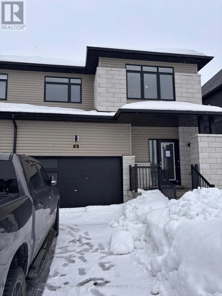 24 Federica Crescent Wasaga Beach ON L9Z 0N5