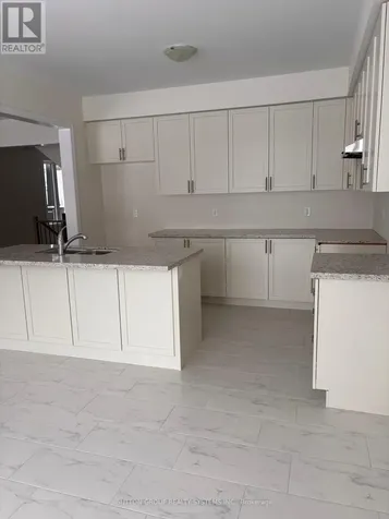 24 Federica Crescent Wasaga Beach ON L9Z 0N5