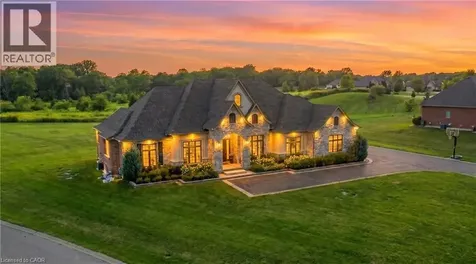 55 Tews Lane Dundas ON L9H 7N4