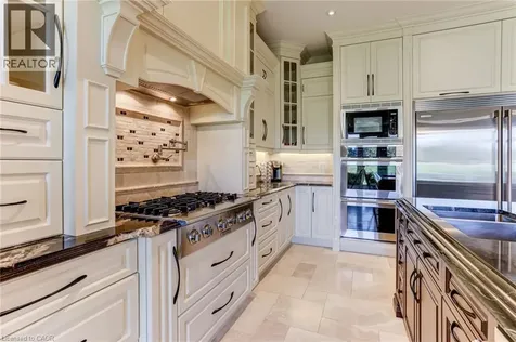 55 Tews Lane Dundas ON L9H 7N4
