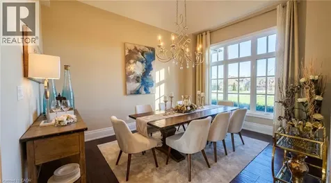 55 Tews Lane Dundas ON L9H 7N4
