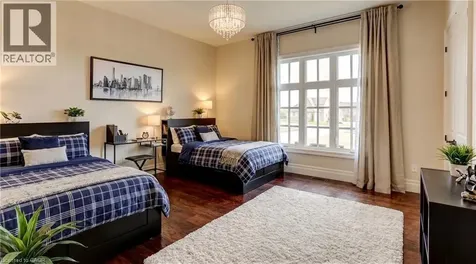 55 Tews Lane Dundas ON L9H 7N4