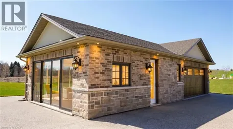 55 Tews Lane Dundas ON L9H 7N4