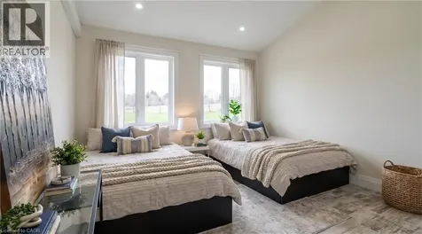 55 Tews Lane Dundas ON L9H 7N4