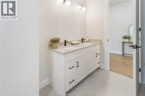 68 Bloomington Way Chatham ON N7L 0H2