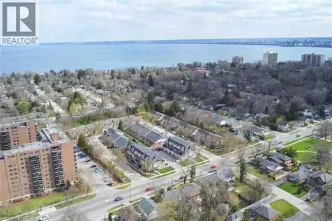 2362 New Street Burlington ON L7R 1J6