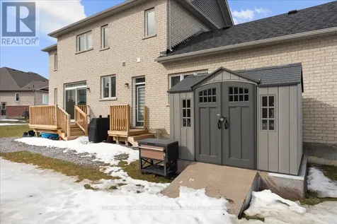 8 Wishing Well Lane Otonabee-south Monaghan ON K9J 0K6