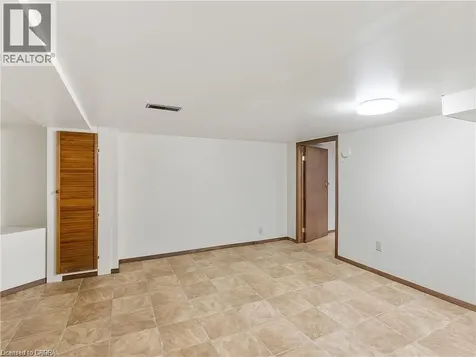 49 Mintern Avenue Brantford ON N3S 1K9