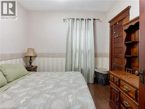 49 Mintern Avenue Brantford ON N3S 1K9