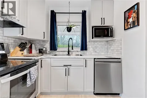 34 Christopher Drive Cambridge ON N1R 4R4
