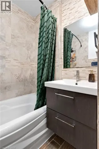 34 Christopher Drive Cambridge ON N1R 4R4
