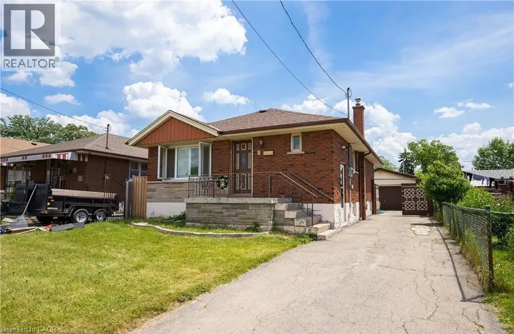 8 Shynal Avenue Hamilton ON L8H 6K1