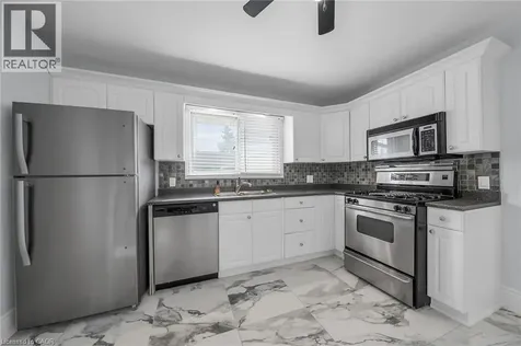 8 Shynal Avenue Hamilton ON L8H 6K1