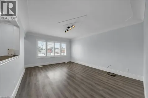 8 Shynal Avenue Hamilton ON L8H 6K1