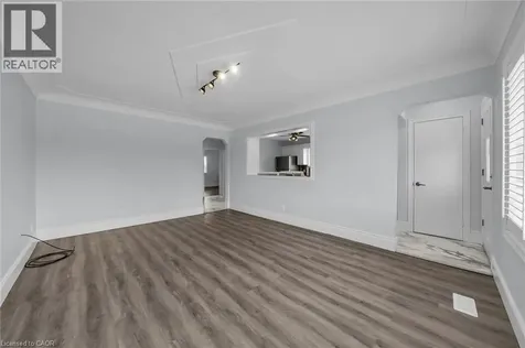 8 Shynal Avenue Hamilton ON L8H 6K1