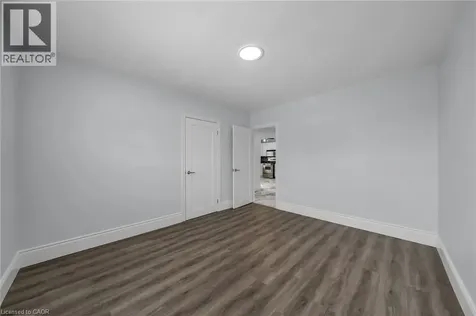 8 Shynal Avenue Hamilton ON L8H 6K1